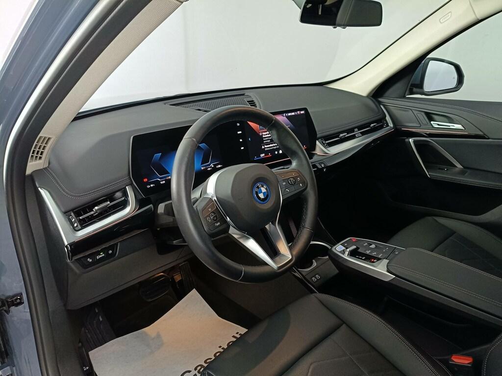 BMW iX1 edrive 20 X-Line