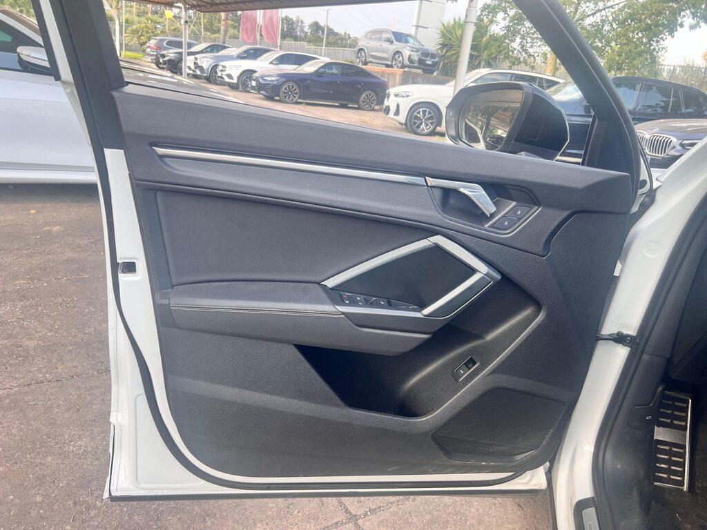Audi Q3 35 2.0 tdi S Line Edition s-tronic