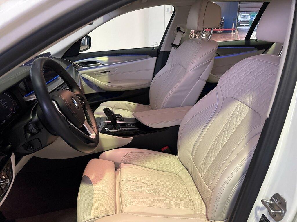 BMW Serie 5 530d Touring mhev 48V xdrive Business auto