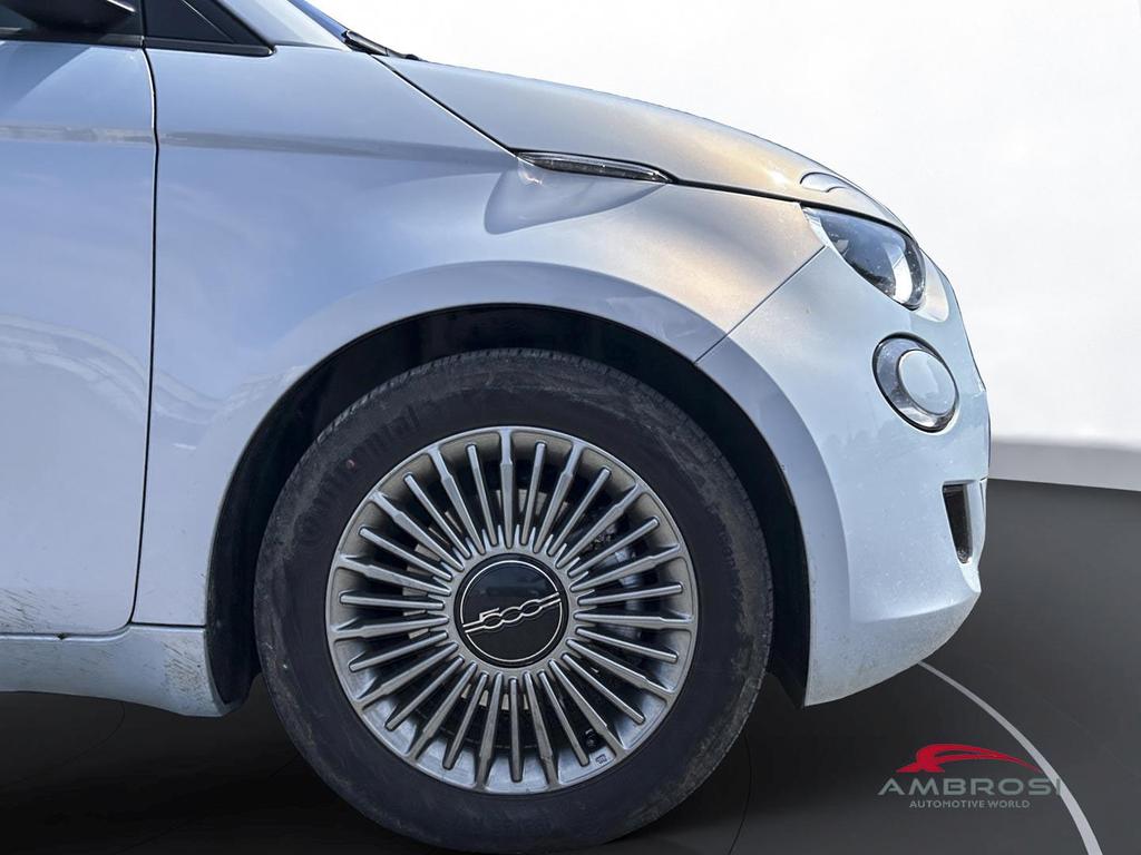 Fiat 500 e 3+1 Icon
