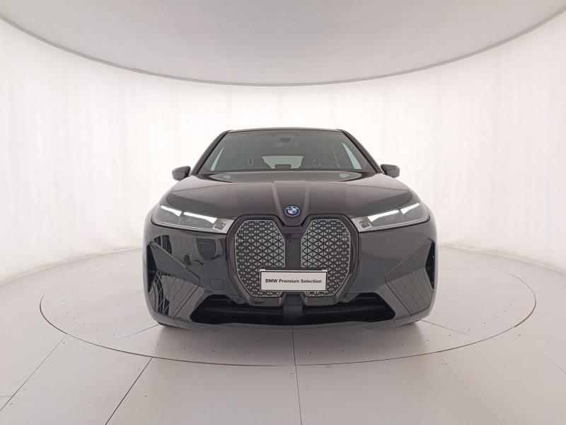 BMW iX xdrive50 pacchetto sportivo