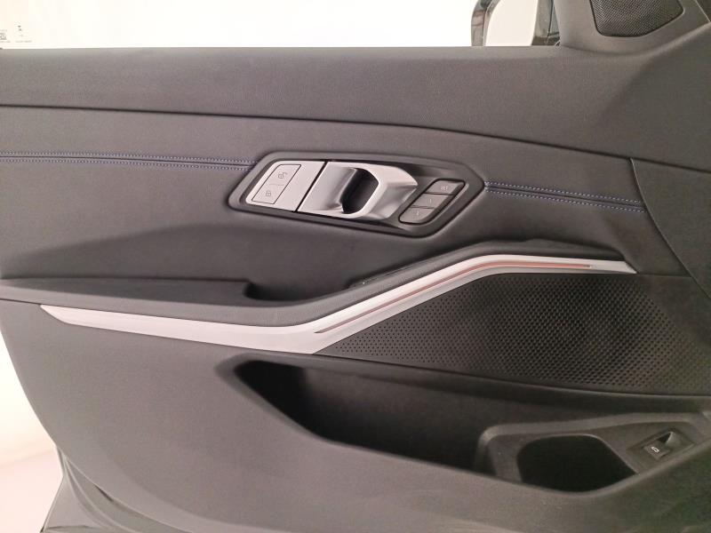BMW Serie 3 M M340d Touring mhev 48V xdrive auto