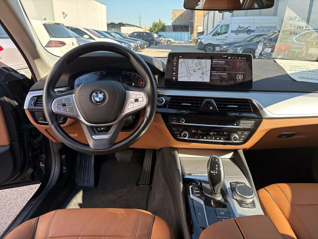 BMW Serie 5 530d Touring mhev 48V xdrive Business auto