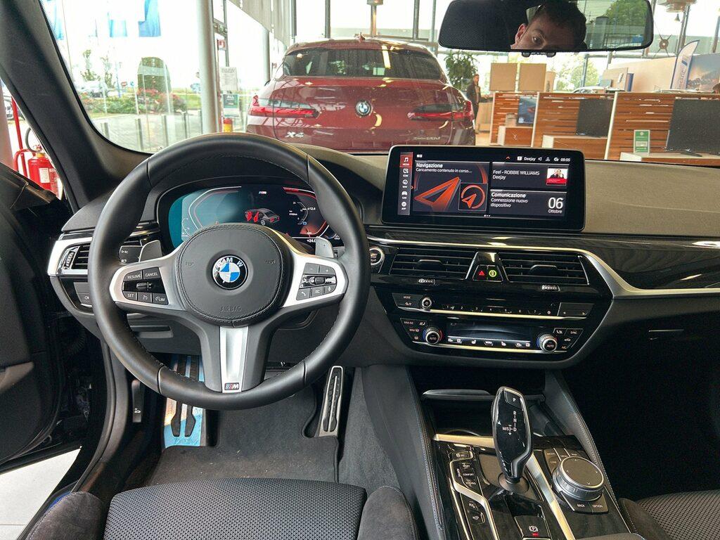 BMW Serie 5 520d mhev 48V xdrive Msport auto