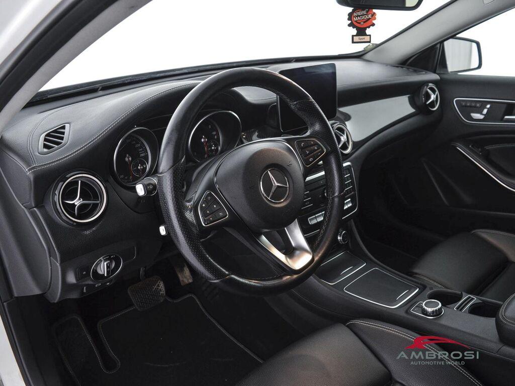 Mercedes GLA 200 d Sport auto
