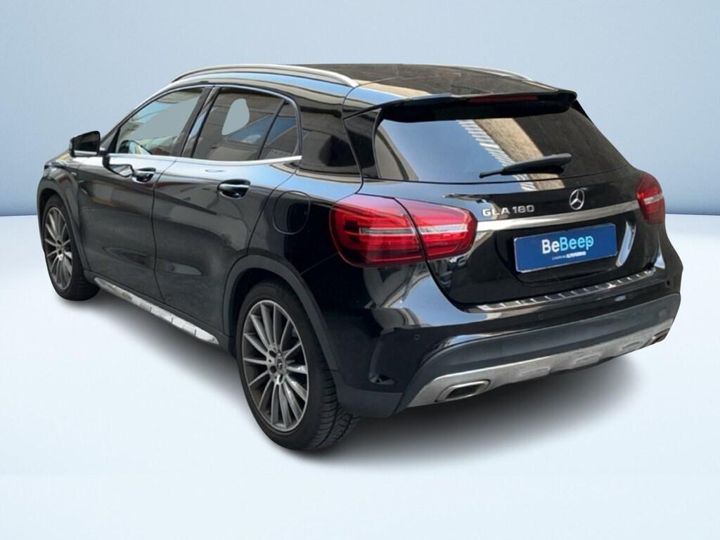 Mercedes GLA 180 Premium auto