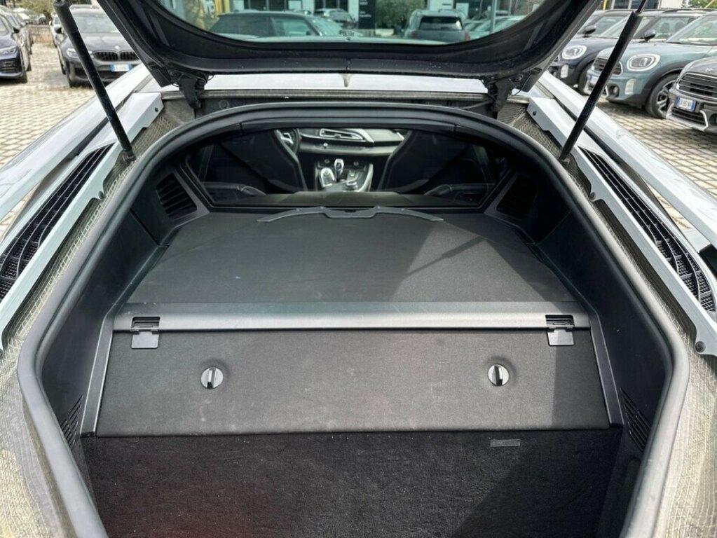 BMW i8 Coupe 1.5 auto