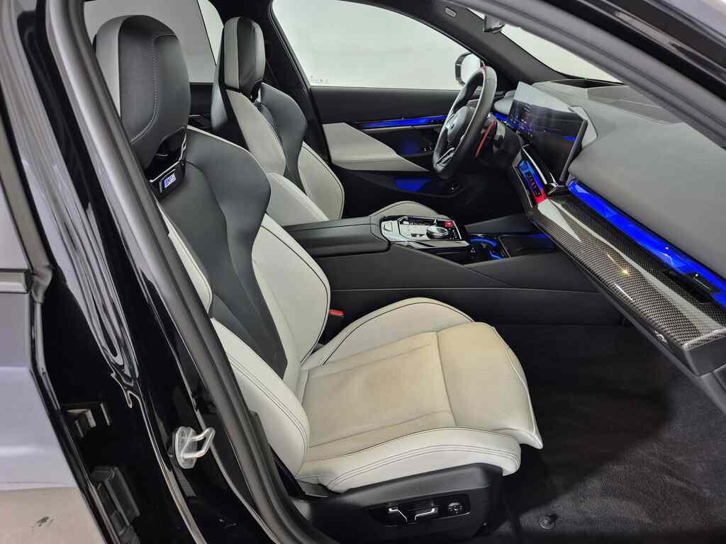 BMW M5 4.4 727cv auto