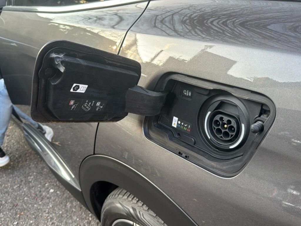 Peugeot 3008 1.6 hybrid GT Pack 225cv e-eat8