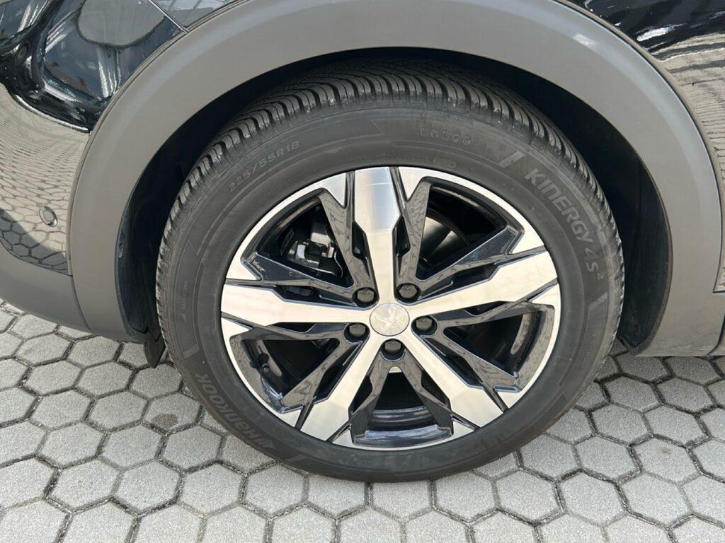 Peugeot 3008 1.2 puretech t. Allure s&s 130cv eat8