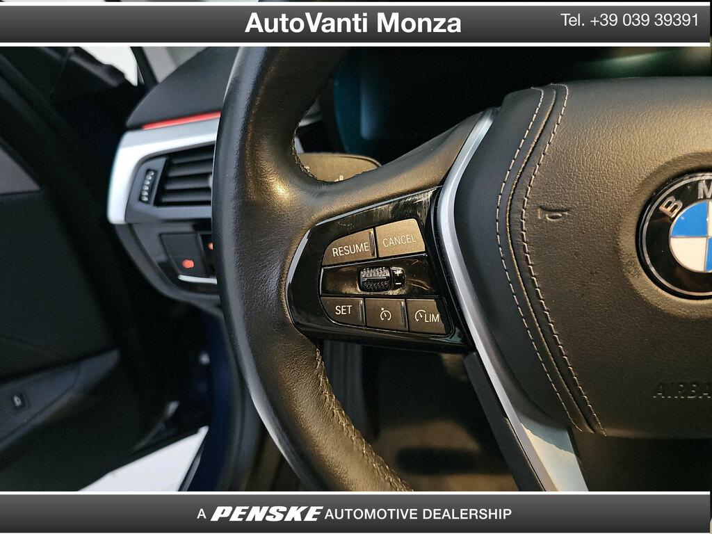 BMW Serie 5 520d mhev 48V Business auto