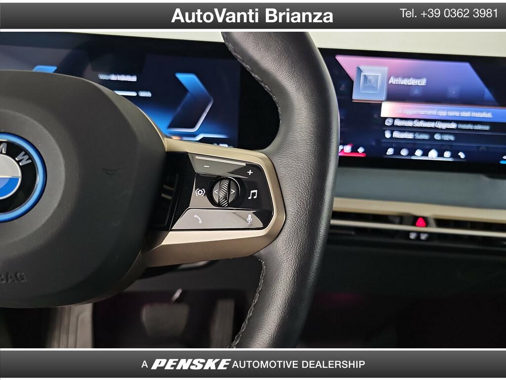 BMW iX xdrive50 pacchetto sportivo