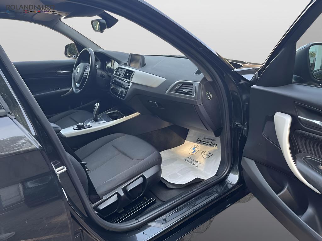 BMW Serie 1 116d Advantage 5p auto