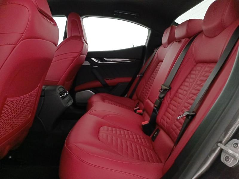Maserati Ghibli 3.8 V8 Trofeo 580cv rwd auto