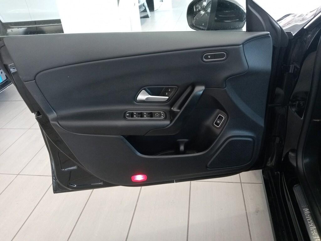 Mercedes CLA Shooting Brake 180 d Advanced auto