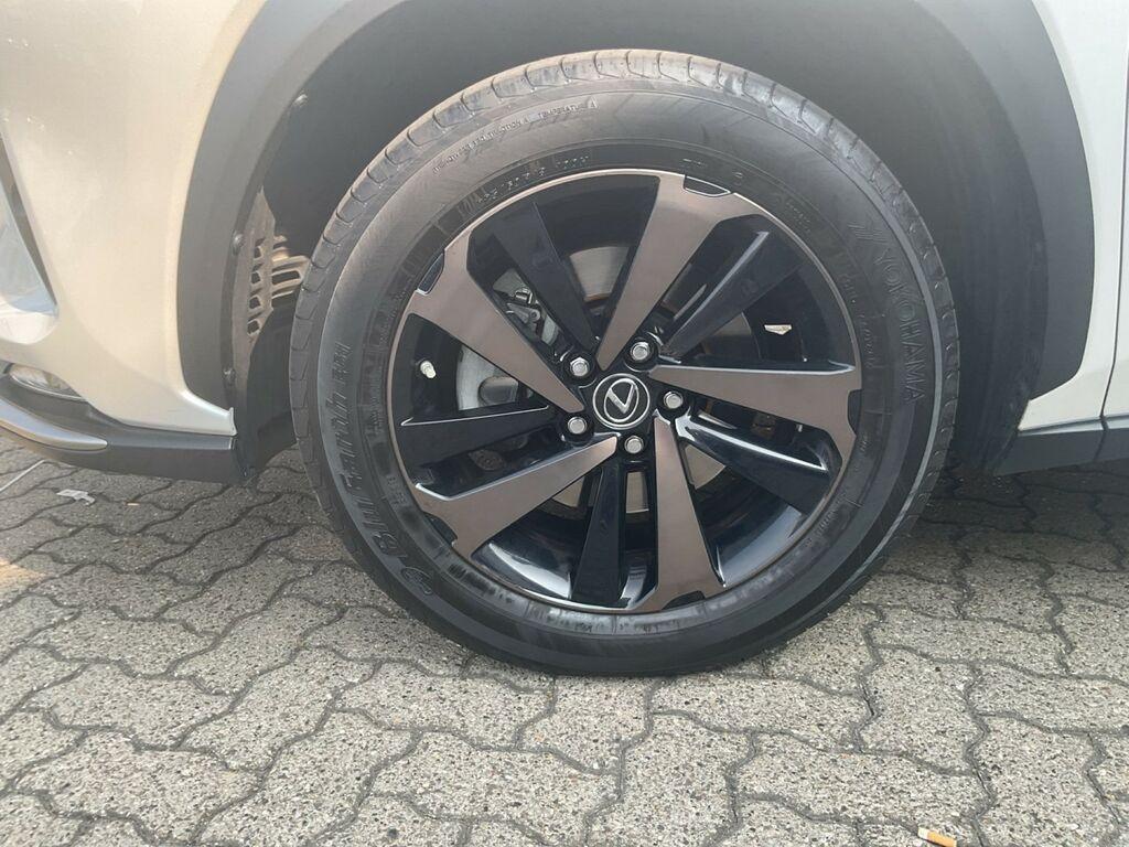 Lexus NX 300 h 2.5 Premium 4wd cvt