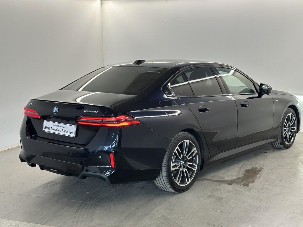 BMW i5 xdrive40