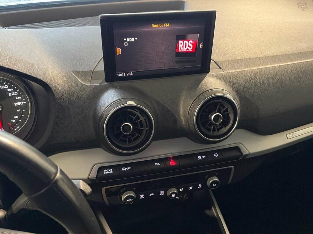 Audi Q2 30 1.6 tdi Business s-tronic my19