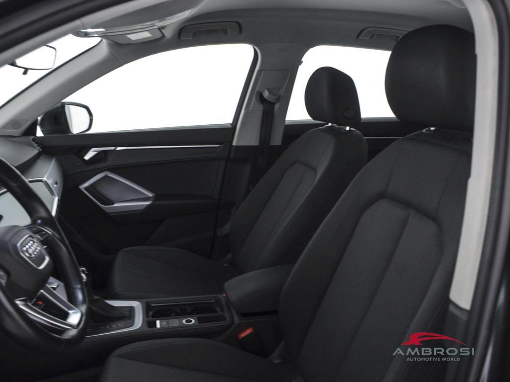 Audi Q3 35 2.0 tdi S Line Edition s-tronic
