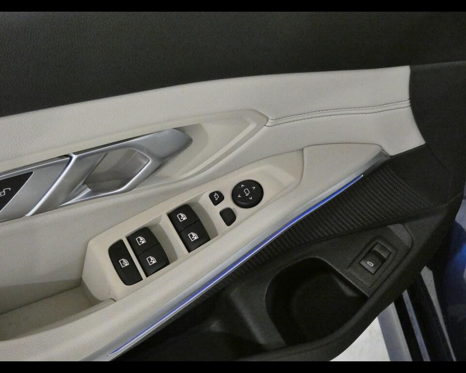 BMW Serie 3 320d Touring mhev 48V Luxury auto