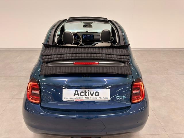 Fiat 500 e Cabrio La Prima
