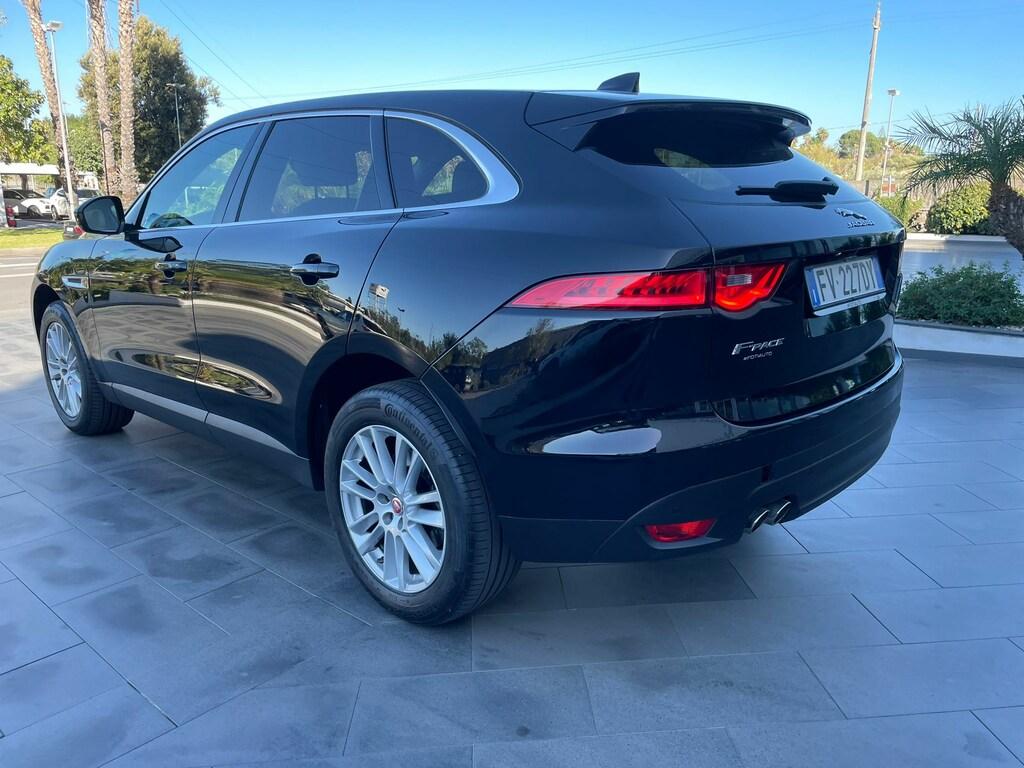 Jaguar F-Pace 2.0d i4 Prestige 180cv auto my19