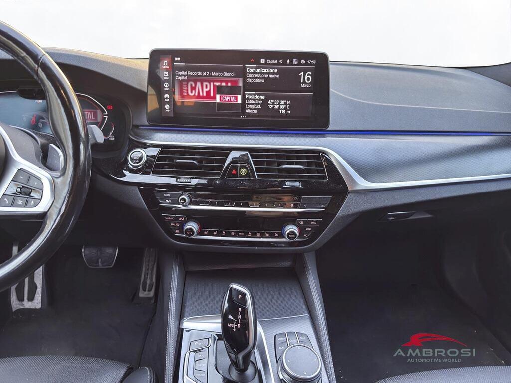 BMW Serie 5 520d Touring mhev 48V xdrive Msport auto