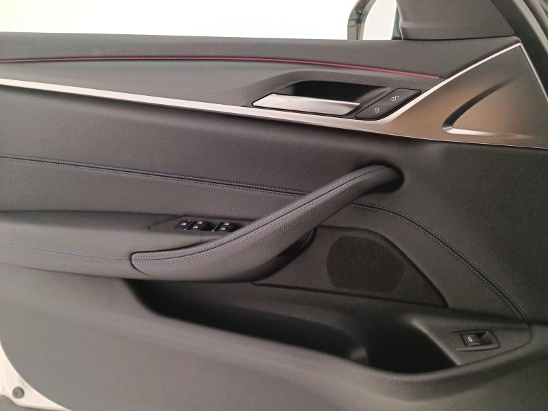 BMW Serie 5 530d Touring mhev 48V xdrive Msport auto