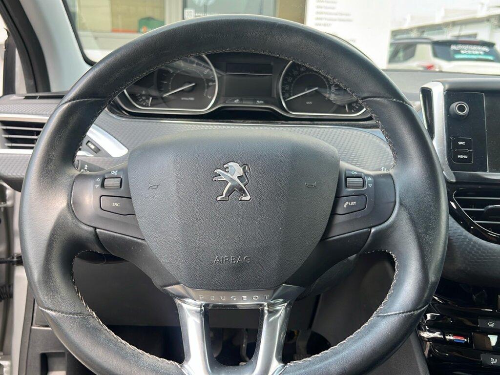 Peugeot 208 1.2 puretech Allure 82cv 5p
