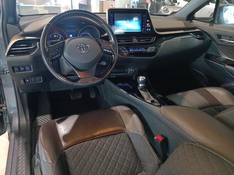 Toyota C-HR 1.8h Lounge 2wd e-cvt
