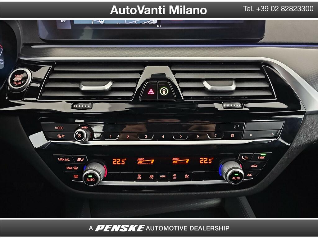 BMW Serie 5 520i mhev 48V Msport auto