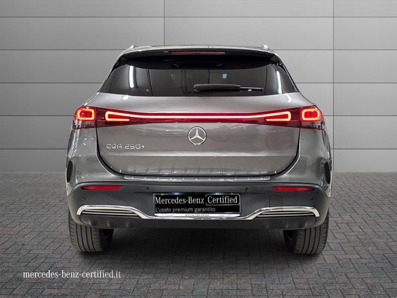 Mercedes EQA 250+ Premium
