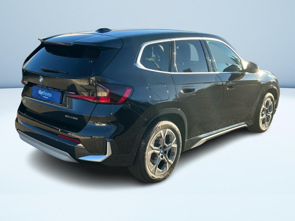 BMW iX1 edrive 20 X-Line