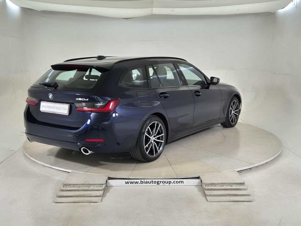 BMW Serie 3 320d Touring mhev 48V xdrive auto
