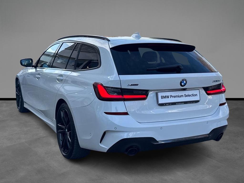 BMW Serie 3 330d Touring mhev 48V xdrive Msport auto