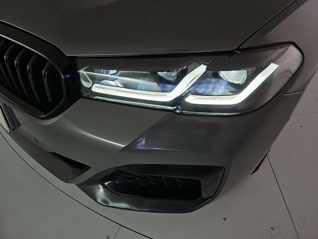 BMW Serie 5 530d Touring mhev 48V xdrive Msport auto