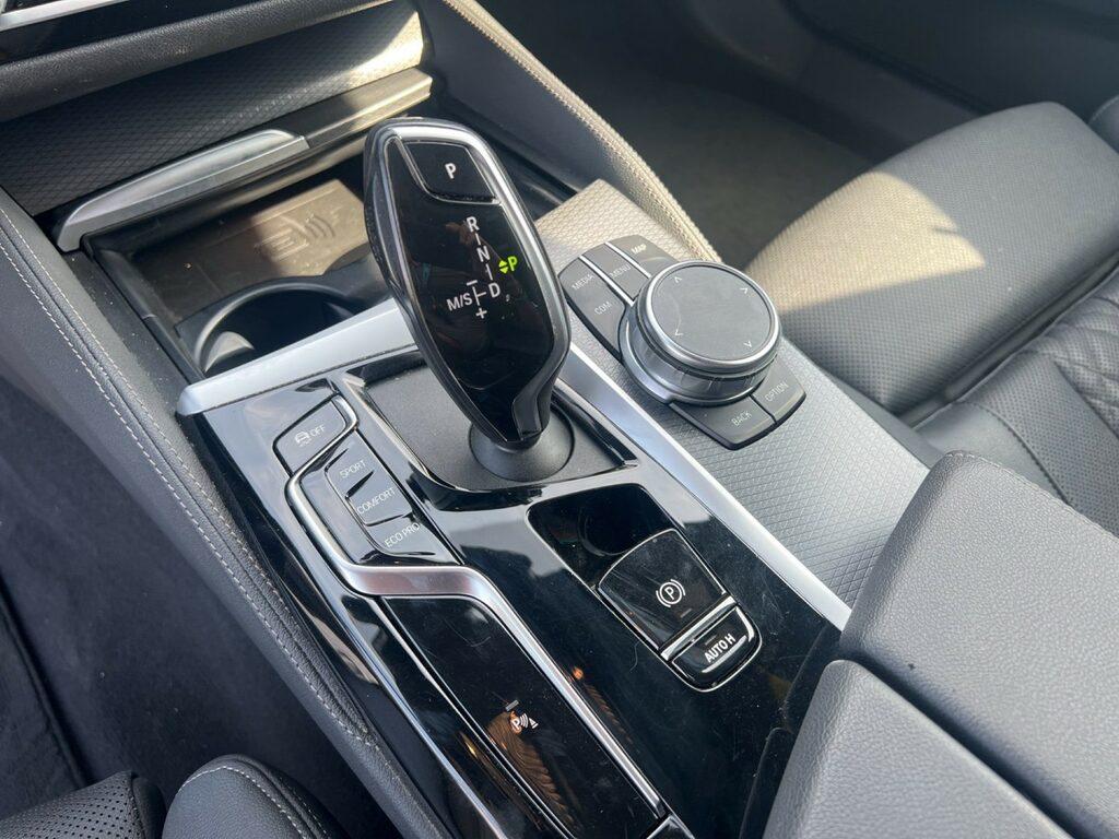 BMW Serie 5 530d Touring mhev 48V xdrive Msport auto