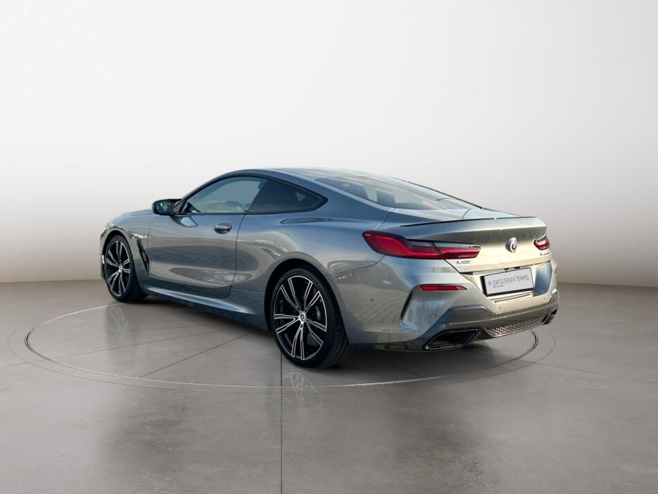 BMW Serie 8 M M 850i Coupe xdrive Individual Composition auto
