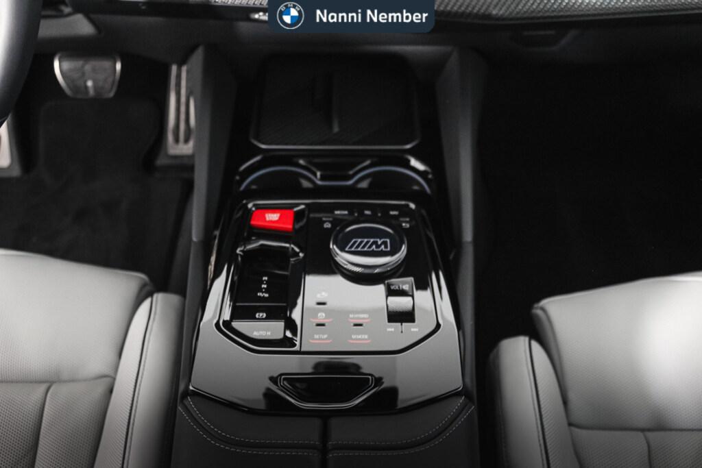 BMW M5 Touring 4.4 727cv auto