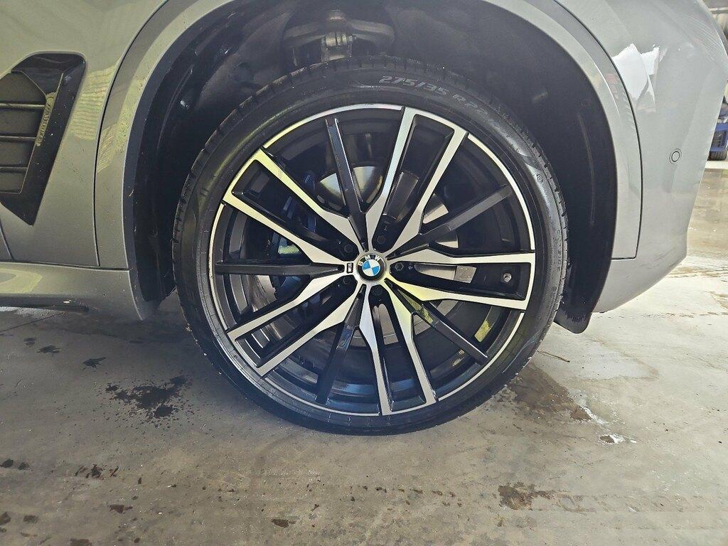 BMW X5 xdrive40d mhev 48V Msport auto