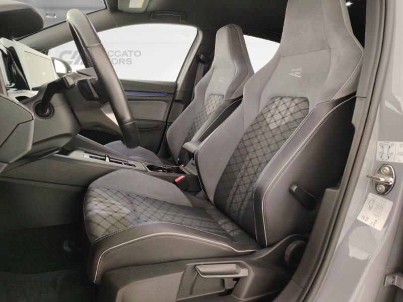 Volkswagen Golf 1.5 etsi evo act R-Line 150cv dsg