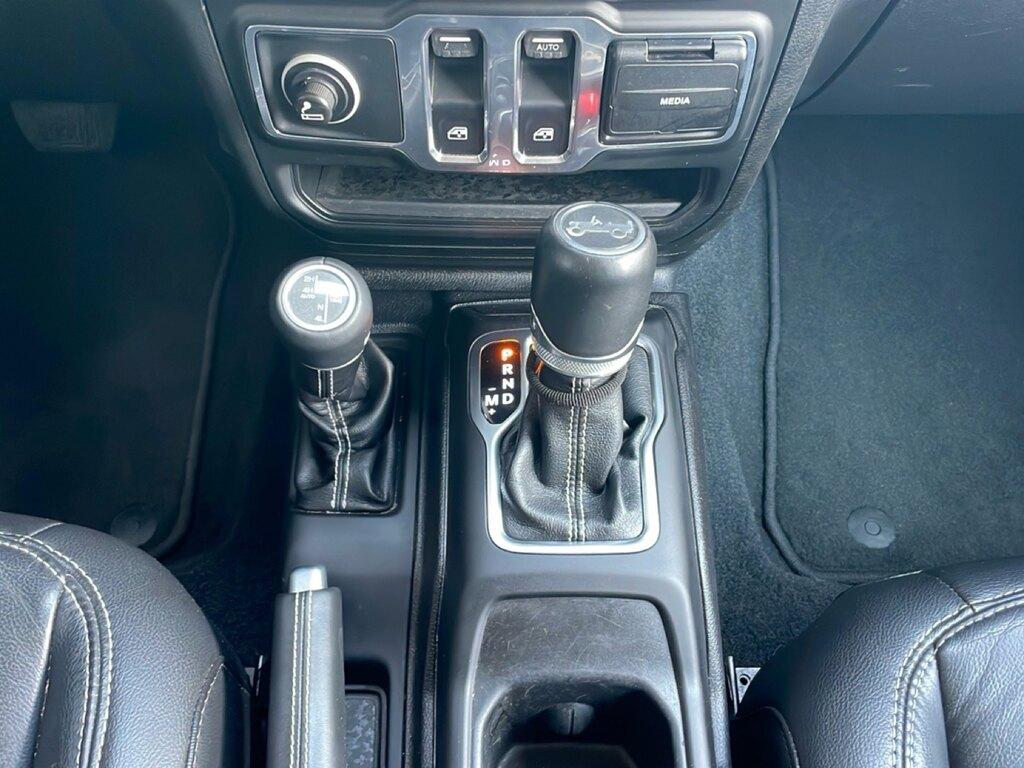 Jeep Wrangler 2.2 mjt II Sahara auto