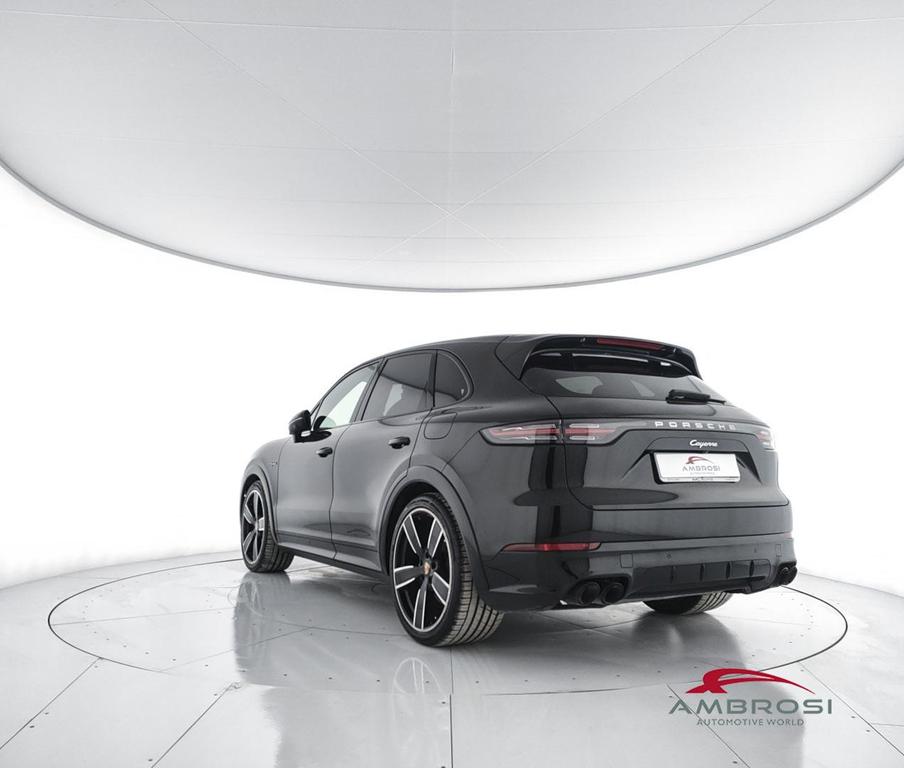 Porsche Cayenne 3.0 e-hybrid tiptronic
