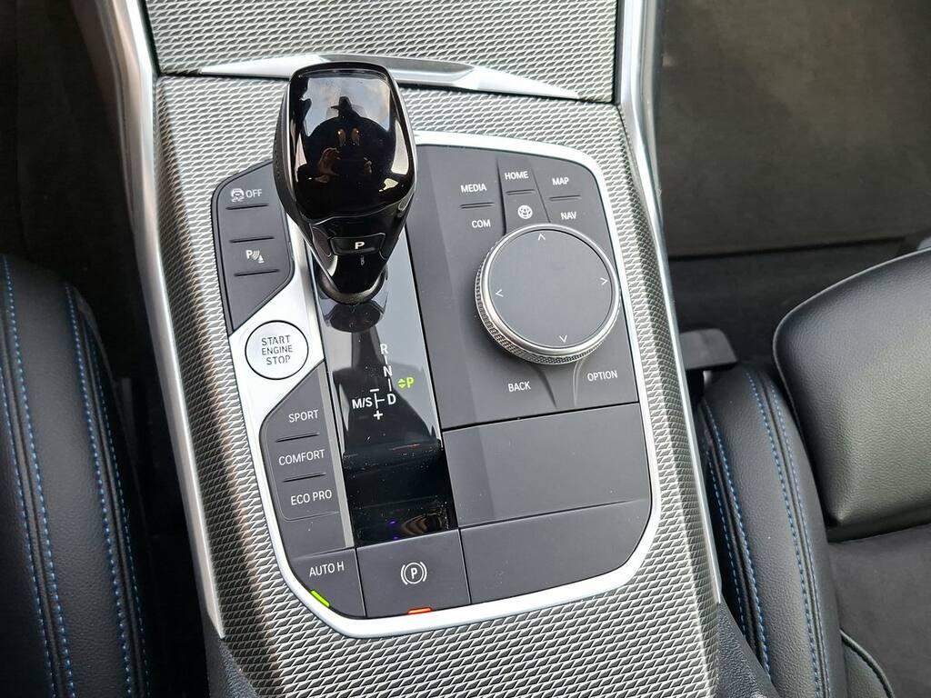 BMW Serie 3 320d Touring mhev 48V xdrive auto