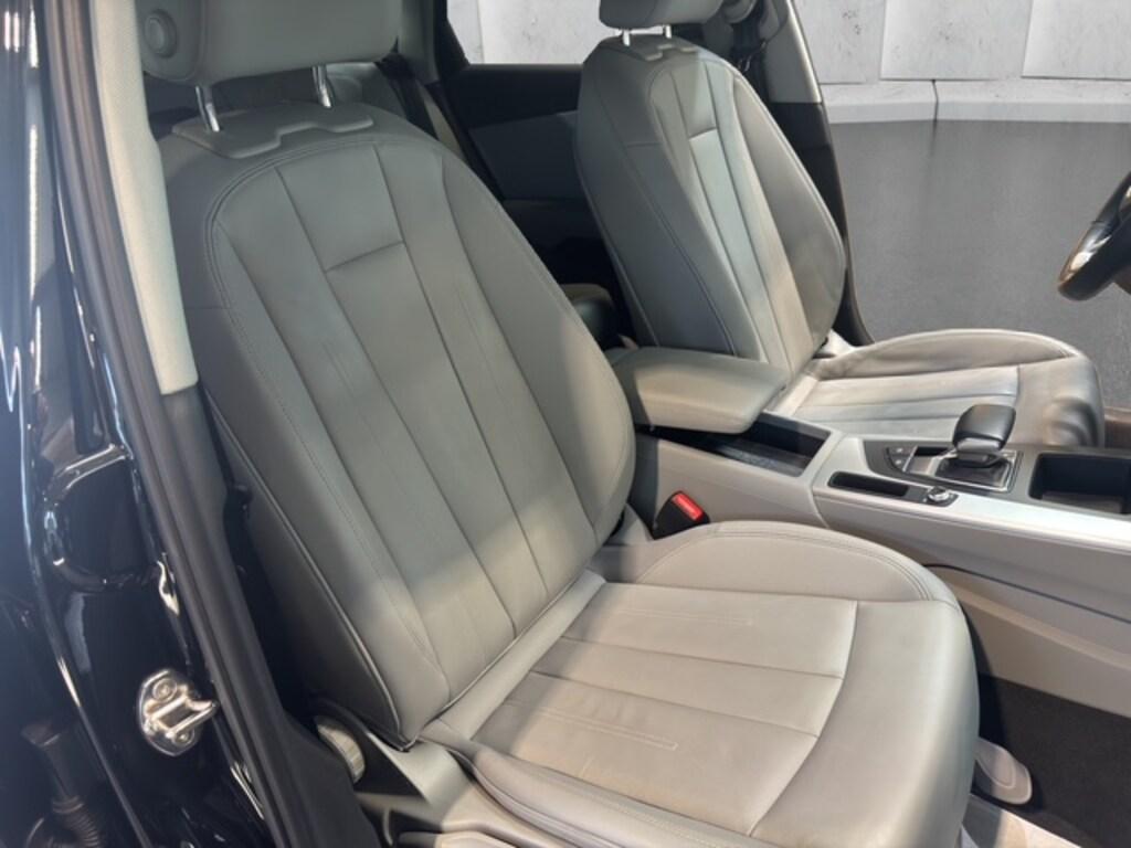 Audi A4 Allroad 40 2.0 tdi mhev Identity Contrast quattro 204cv s-tronic