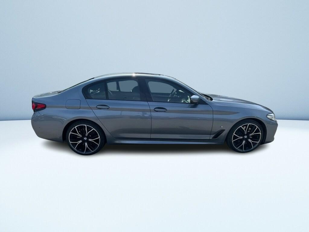 BMW Serie 5 530d mhev 48V xdrive Msport auto
