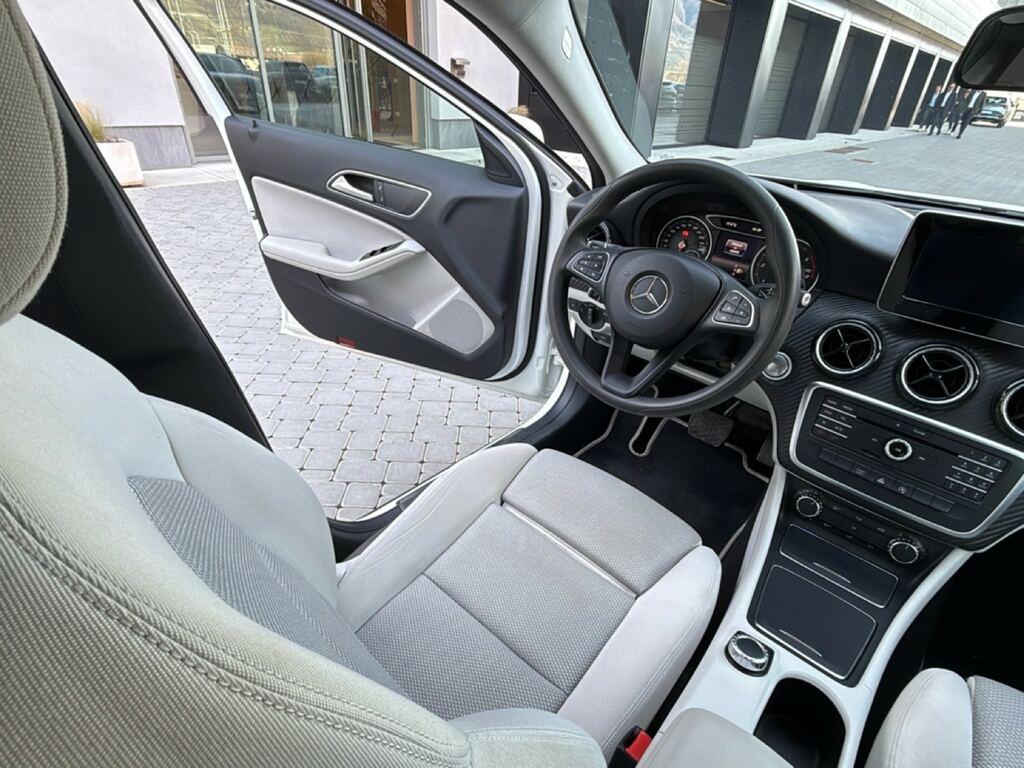 Mercedes GLA 180 d Business auto