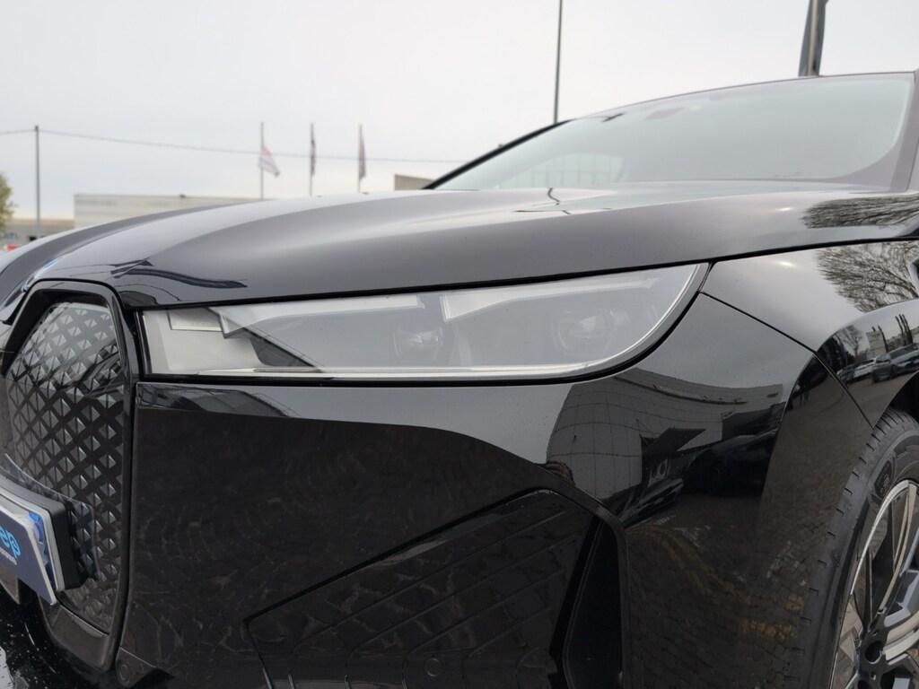 BMW iX xdrive40 pacchetto sportivo