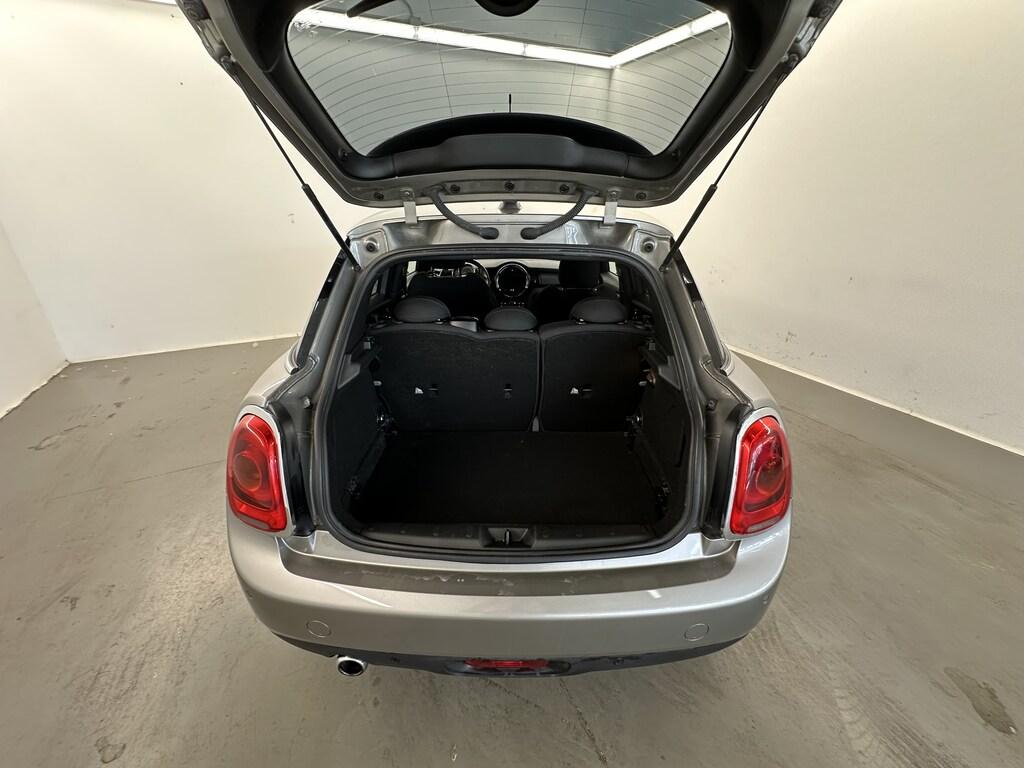 Mini Cooper D 1.5 D Cooper D Auto