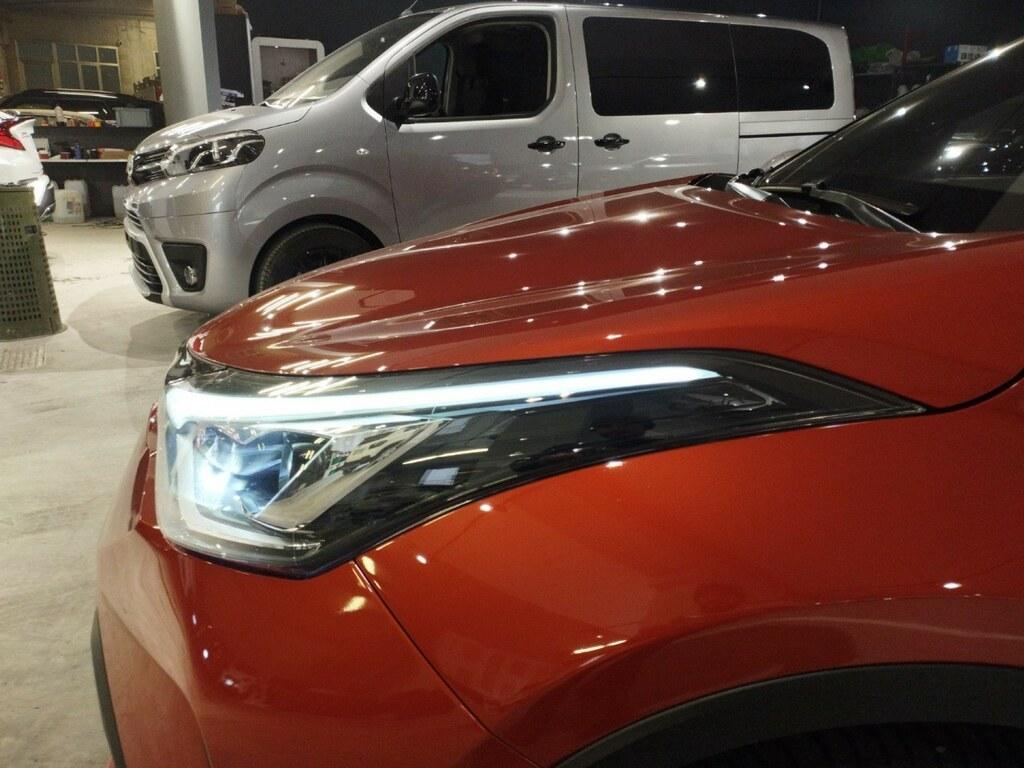 Toyota C-HR 2.0h Premiere e-cvt